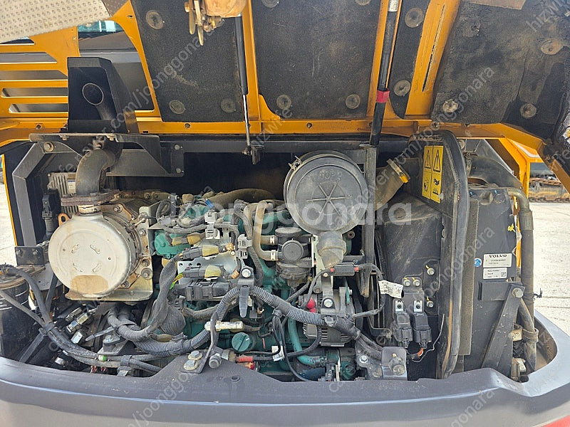 중고굴삭기급매 볼보 EC60E 2017년식 코집,회라 장착, 기본 정비 완료, 경북고령소재 010-3563-6002--4